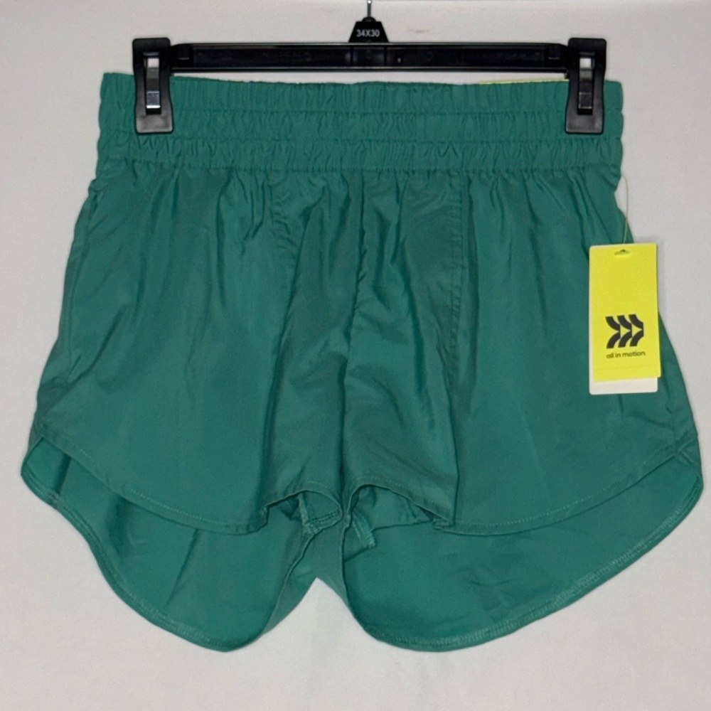 All In Motion Women’s Teal-Green Woven Mid-Rise Run Shorts 3” XS NWT - Picture 2 of 7